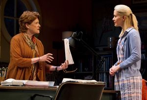 Linda Lavin and Sarah Paulson Photo