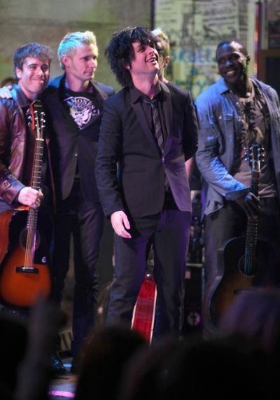 Billie Joe Armstrong, Mike Dirnt and AMERICAN IDIOT Company Photo