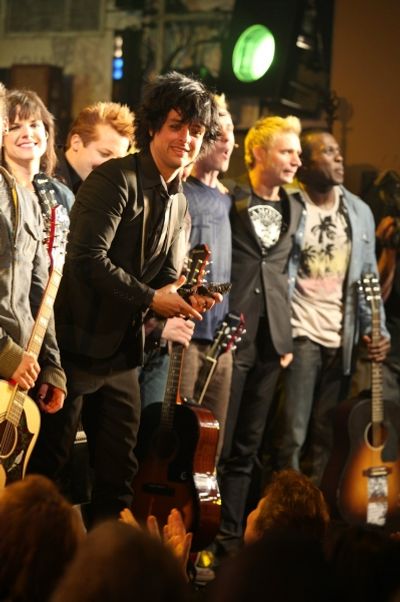 Billie Joe Armstrong and AMERICAN IDIOT Company Photo