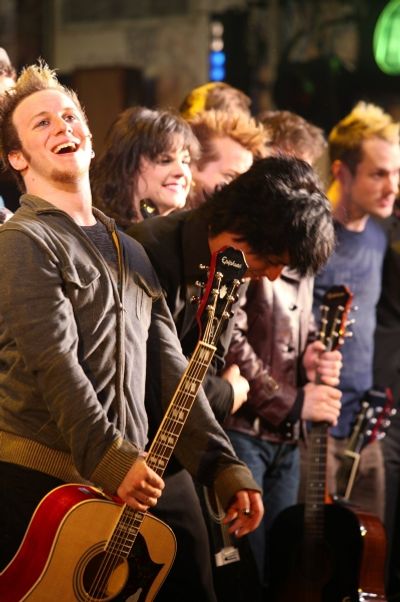 Billie Joe Armstrong and AMERICAN IDIOT Company Photo