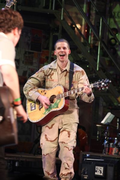 Stark Sands Photo