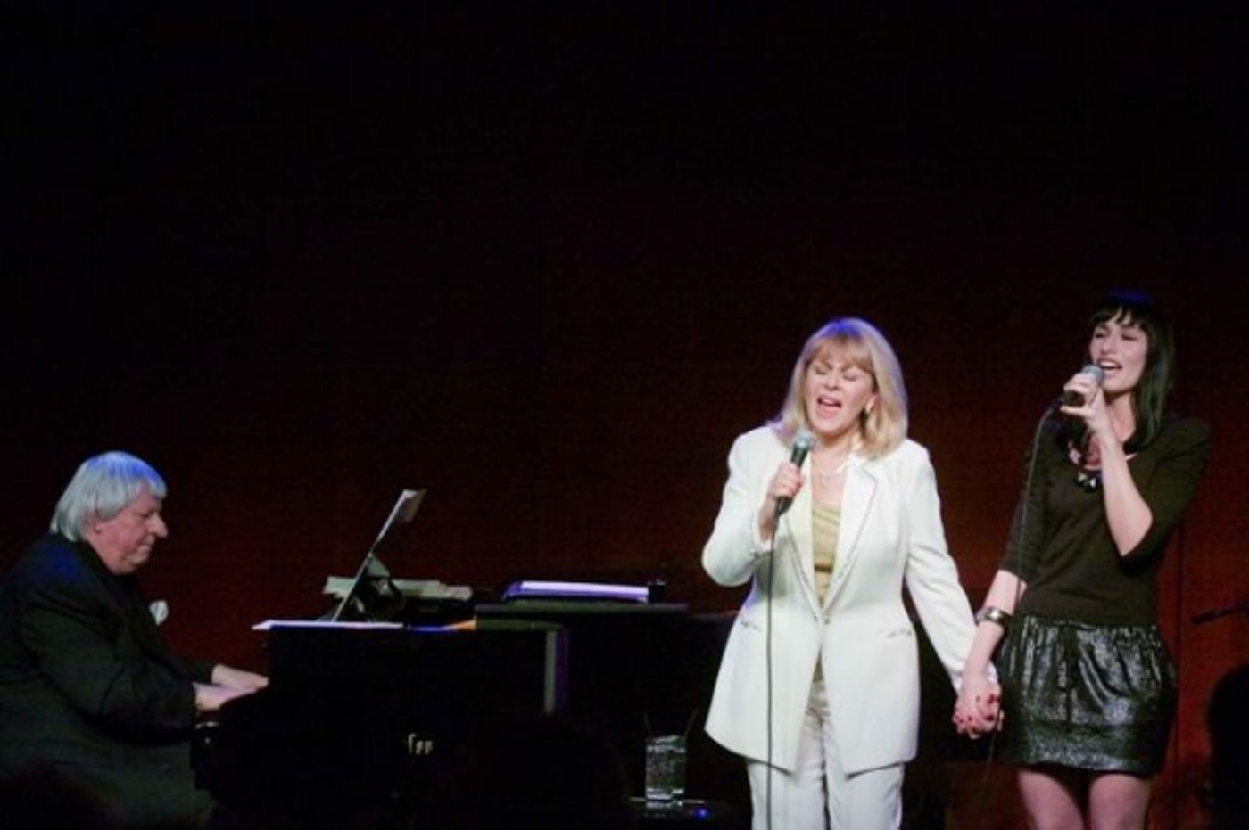 Photo Flash: Ilene Graff Comes to Birdland  Image