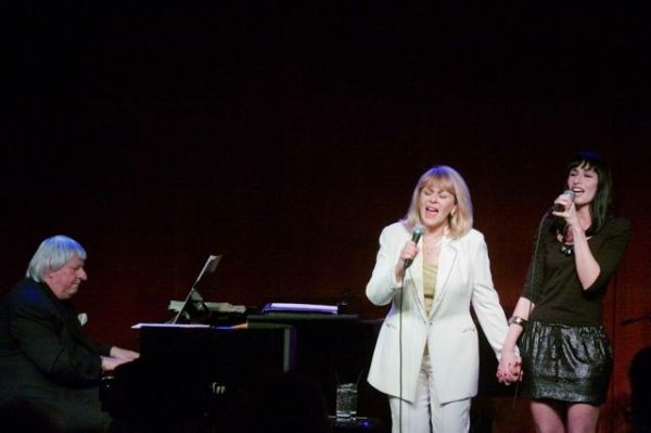 Ben Lanzarone, Ilene Graff & Nikka Lanzarone Photo