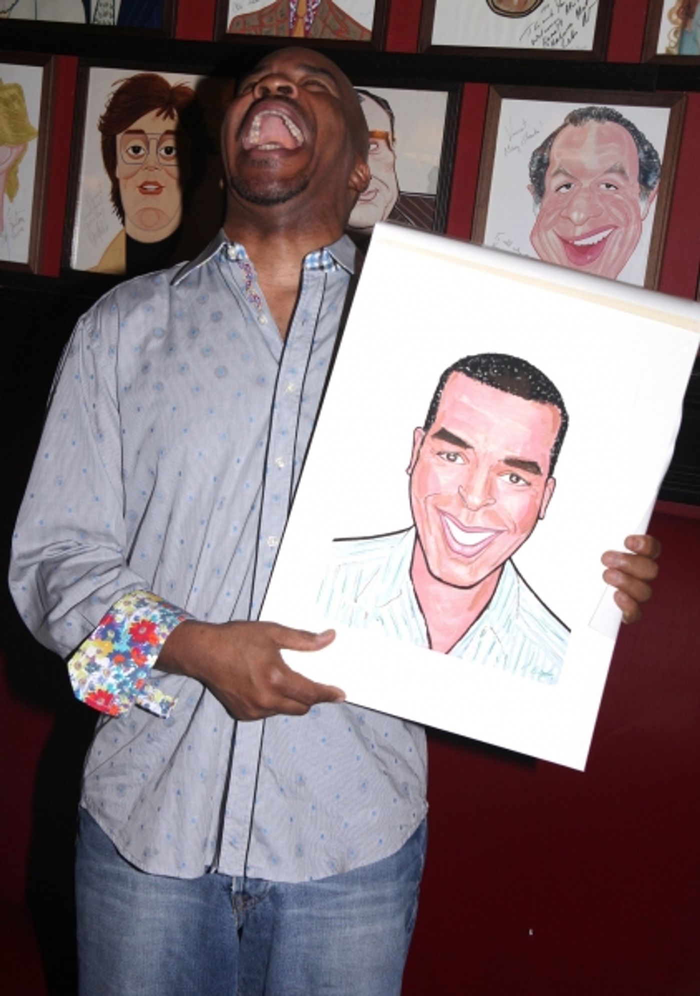 Photo Coverage: RACE Stars Receive Sardi's Portraits Photo Coverage: RACE Stars Receive Sardi's Portraits Image