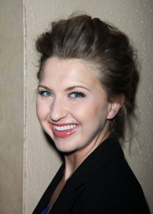 Nina Arianda Photo