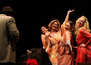 Greta Grosch, Daisy Macklin Skarning, Emily Rose Skinner, & Matt Erkel
@ BroadwayWorld Greta Grosch, Daisy Macklin Skarning, Emily Rose Skinner, & Matt Erkel
Photo