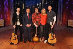 Michael Esper, Regis Philbin, John Gallagher Jr., Kelly Ripa and Stark Sands @ BroadwayWorld Michael Esper, Regis Philbin, John Gallagher Jr., Kelly Ripa and Stark Sands Photo