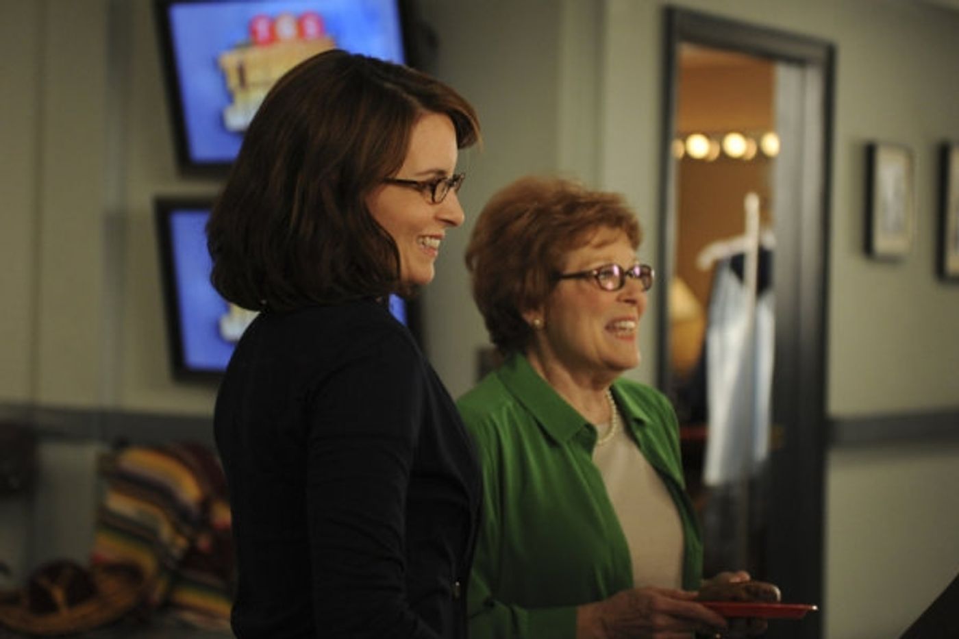 Photo Flash: Stritch & LuPone Guest on 30 Rock!  Image