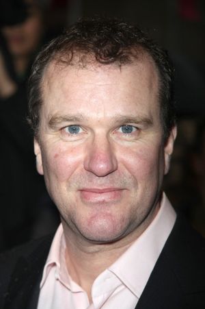Douglas Hodge Photo