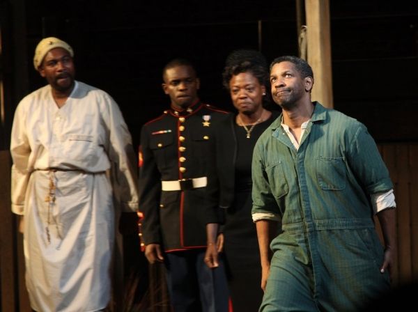 Mykelti Williamson, Chris Chalk, Viola Davis and Denzel Washington Photo