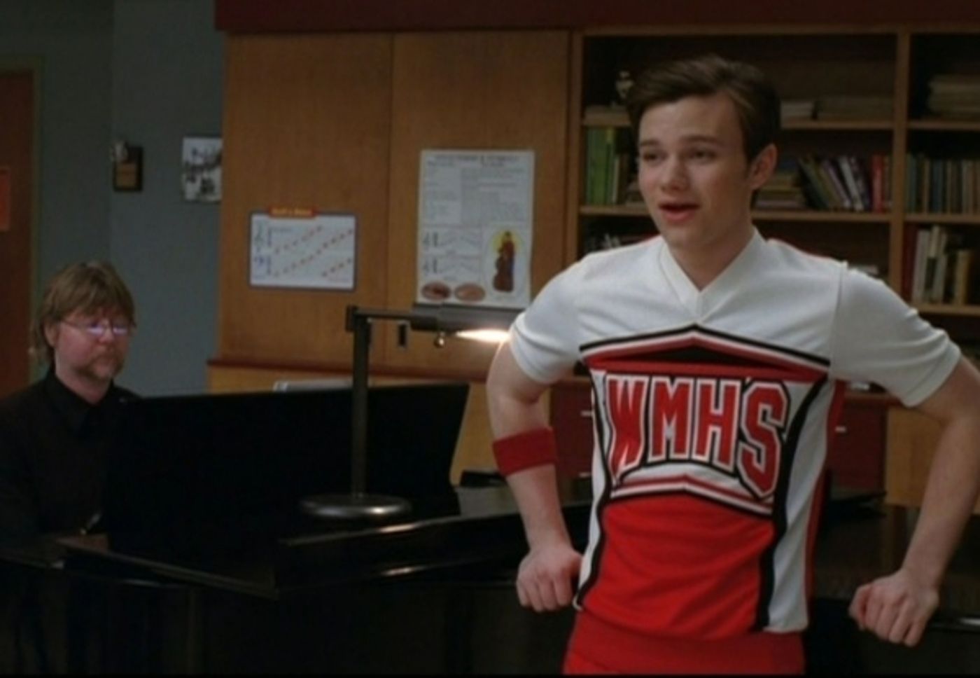 Photo Flash: GLEE - Episode Sneak Peek - 'Home' Airs Tonight!  Image