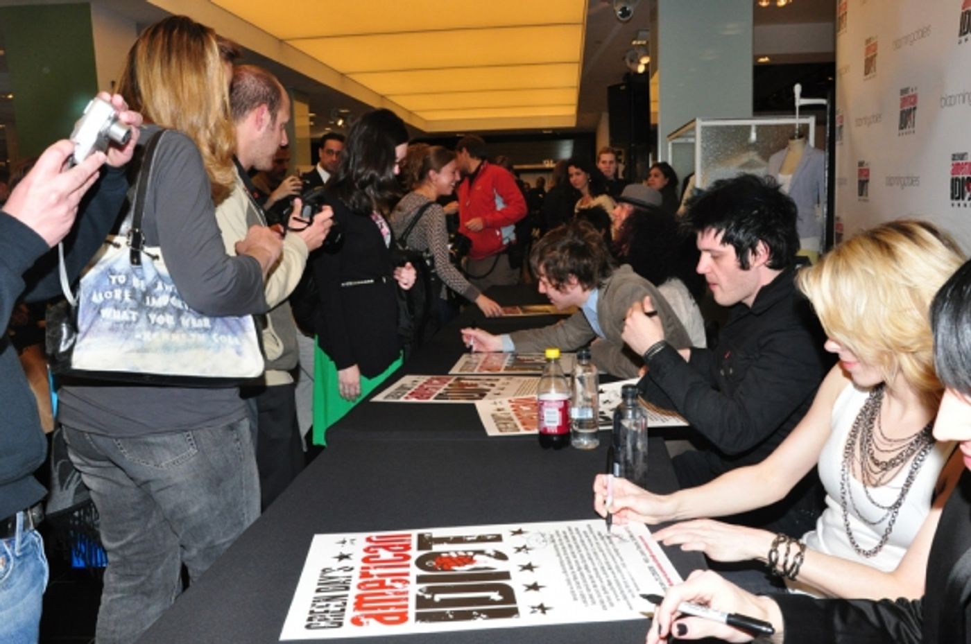 Photos: AMERICAN IDIOT Unveils IDIOT-Themed Windows at Bloomies  Image