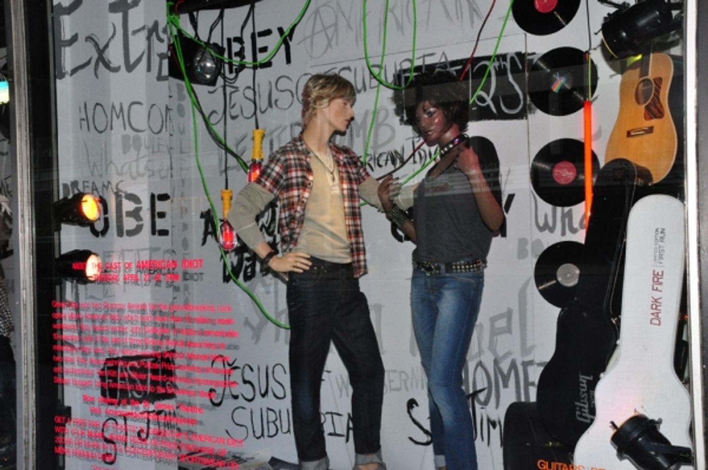 Photos: AMERICAN IDIOT Unveils IDIOT-Themed Windows at Bloomies  Image