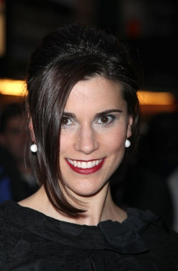Milena Govich Photo