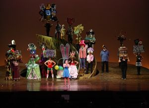 Montego Glover and Easter Bonnet Cast
@ BroadwayWorld Montego Glover and Easter Bonnet Cast
Photo