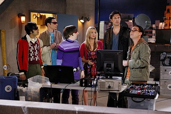 Kunal Nayyar, Jim Parsons, Simon Helberg, Kaley Cuoco, Brian Thomas Smith and Johnny  Photo