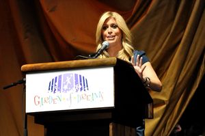 Jill Martin @ BroadwayWorld Jill Martin Photo