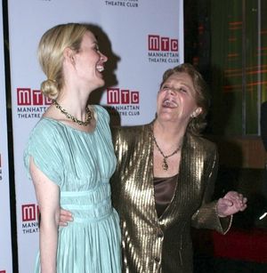 Sarah Paulson and Linda Lavin Photo