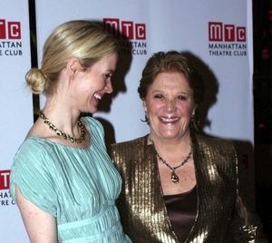 Sarah Paulson and Linda Lavin Photo