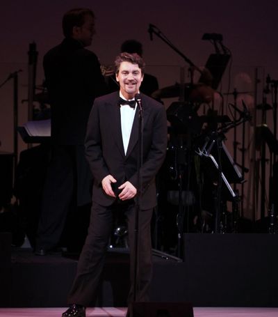 Alexander Hanson Photo