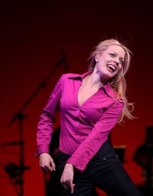 Sherie Rene Scott Photo