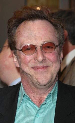 Edward Hibbert Photo