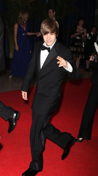 Photos: 2010 White House Correspondent's Dinner A-I — photo 15 of 73
