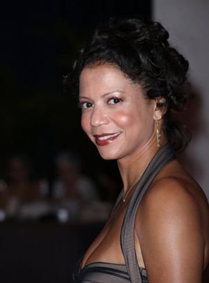 Gloria Reuben Photo