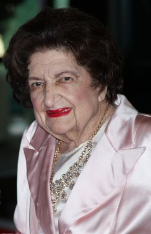Helen Thomas Photo
