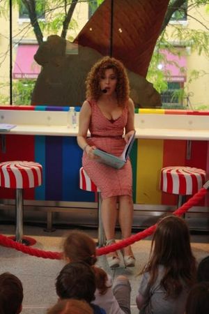 Bernadette Peters Photo