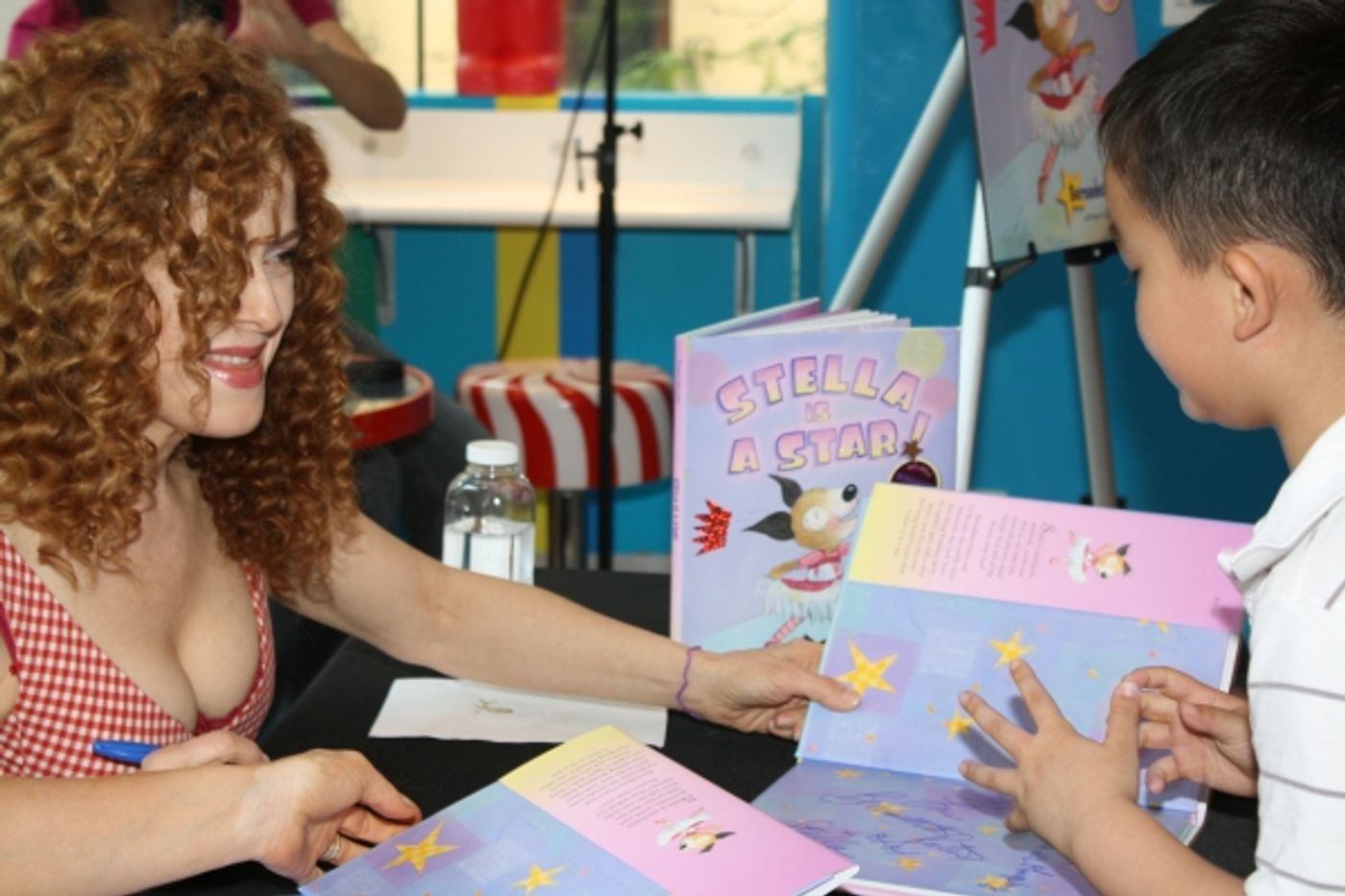 Photo Coverage: Bernadette Peters' 'Stella Is A Star' Book Signing  Image