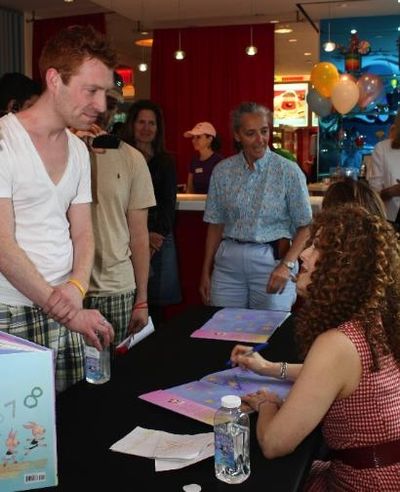 Bernadette Peters Photo