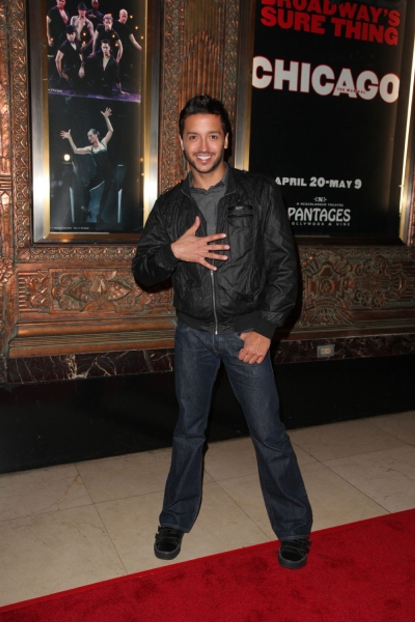 Photo Flash: Hollywood Elite Hit The Red Carpet For CHICAGO at Pantages Theatre  Image