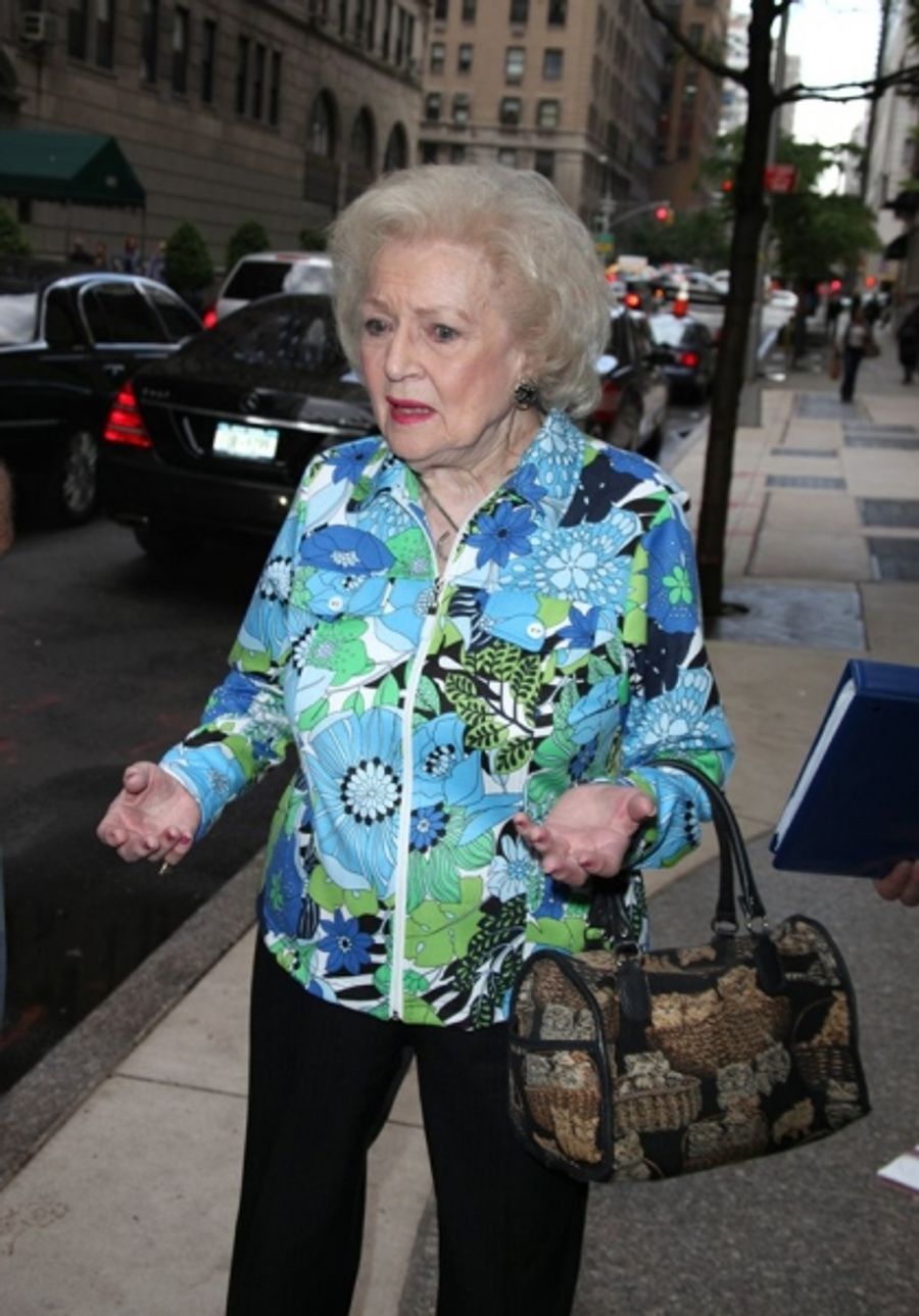 Photo Coverage: Betty White Around Town! Image