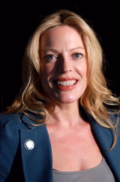 Sherie Rene Scott Photo