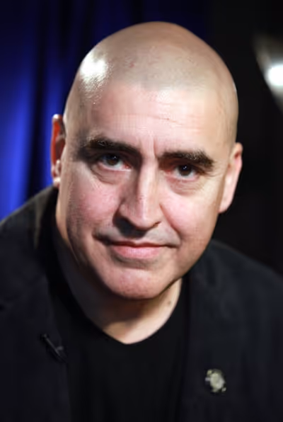 Alfred Molina Photo