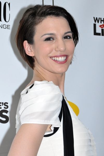  Christy Carlson Romano Photo