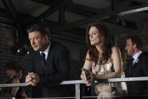 Alec Baldwin as Jack Donaghy, Julianne Moore as Nancy Donovan Photo