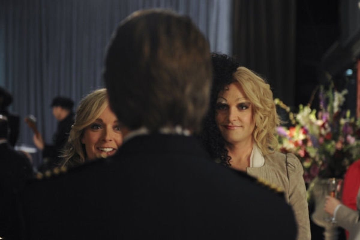 Jane Krawkowski as Jenna, Matt Damon as Carol, Will Forte as Paul at 