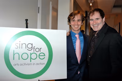 Andy Sandberg (Director of tonight's show) and Richard Kind (host of tonight's show) Photo