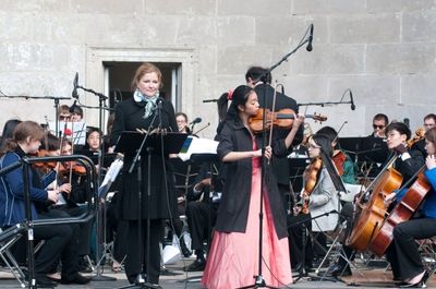 Kate Mulgrew and ISO Orchestra Photo