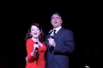 Michelle Ragusa and Robert Cuccioli Photo