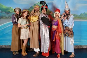 Mary Parker Williams, Julie Heaton, Scott Holman, Justin Berry, Corinne Adair and Ed  Photo