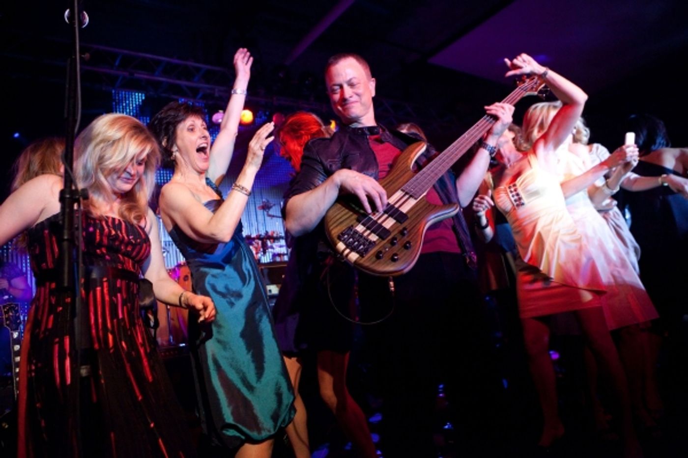 Photo Flash: Steppenwolf Theatre's GALA 2010  Image