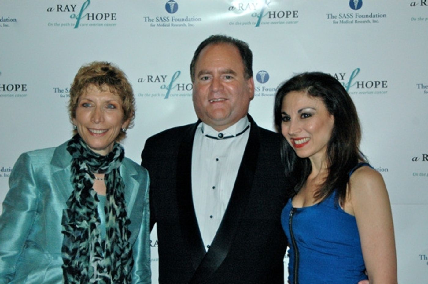 Photo Coverage: A Ray of Hope Benefit  Image