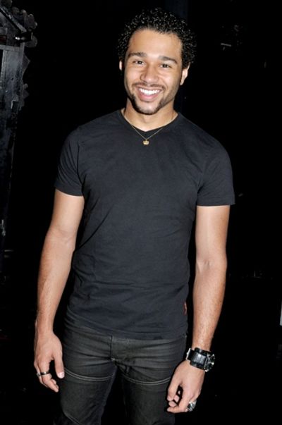 Corbin Bleu Photo