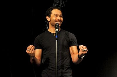 Corbin Bleu Photo
