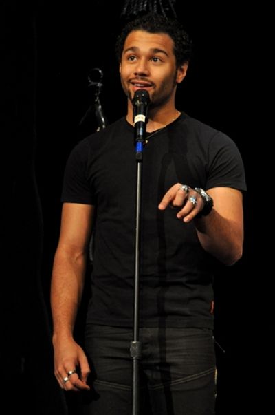 Corbin Bleu Photo