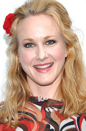 Katie Finneran Photo