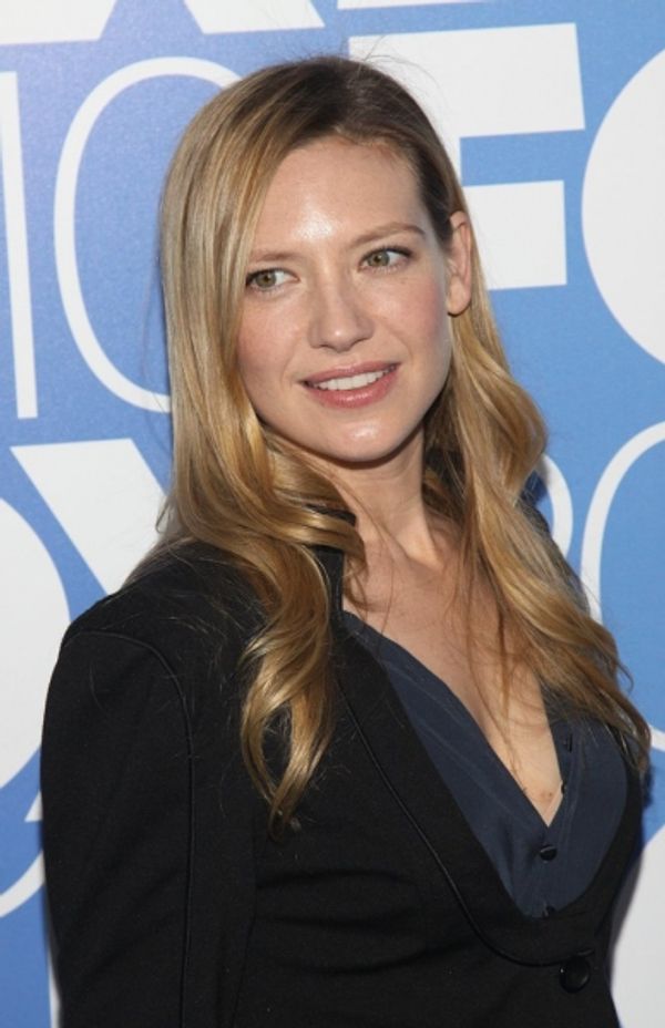 Anna Torv (Fringe) Photo